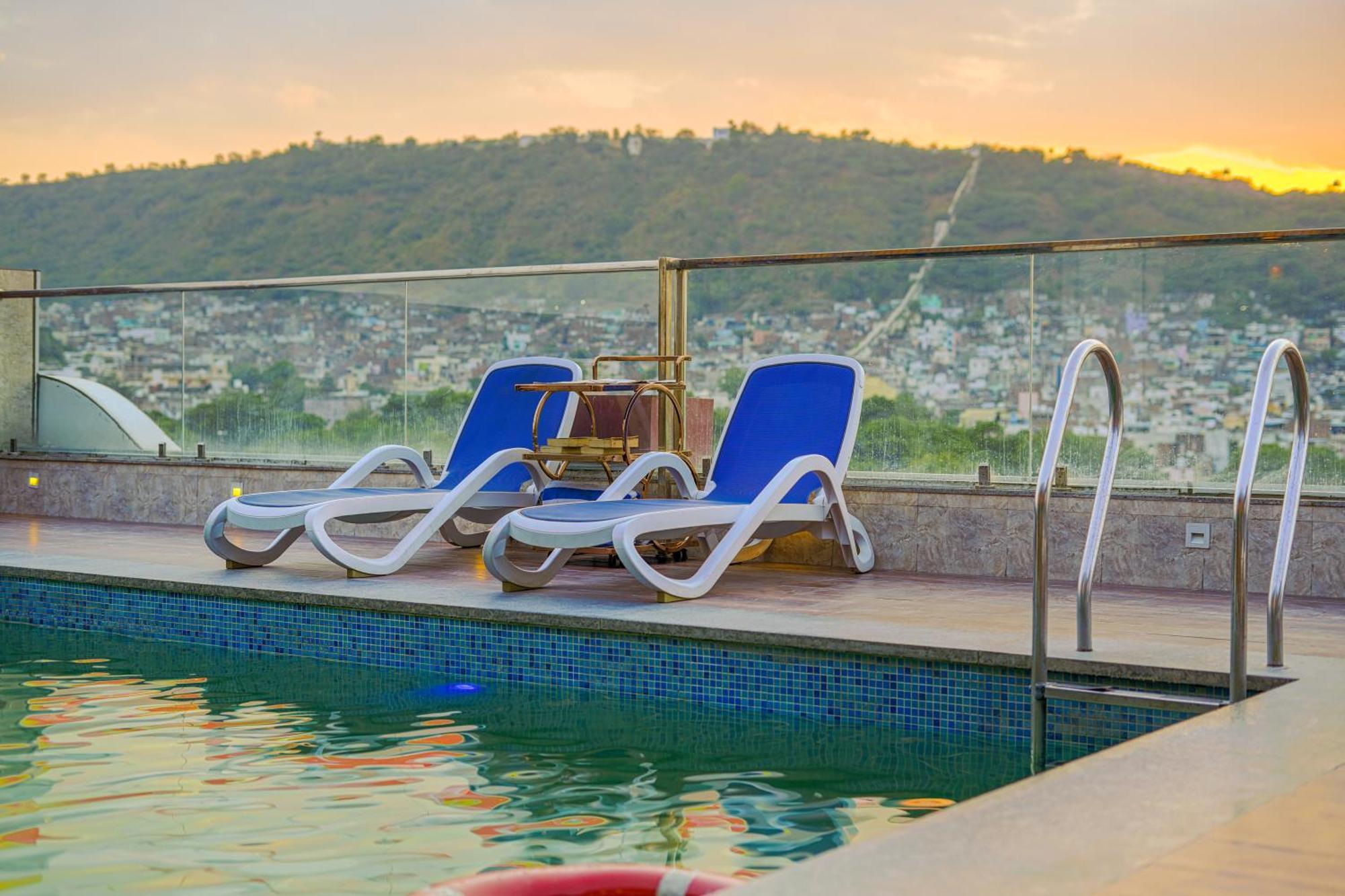 Pax Hotel Grand Blue 3 Min Walk From Udaipur City Railway Station Luaran gambar