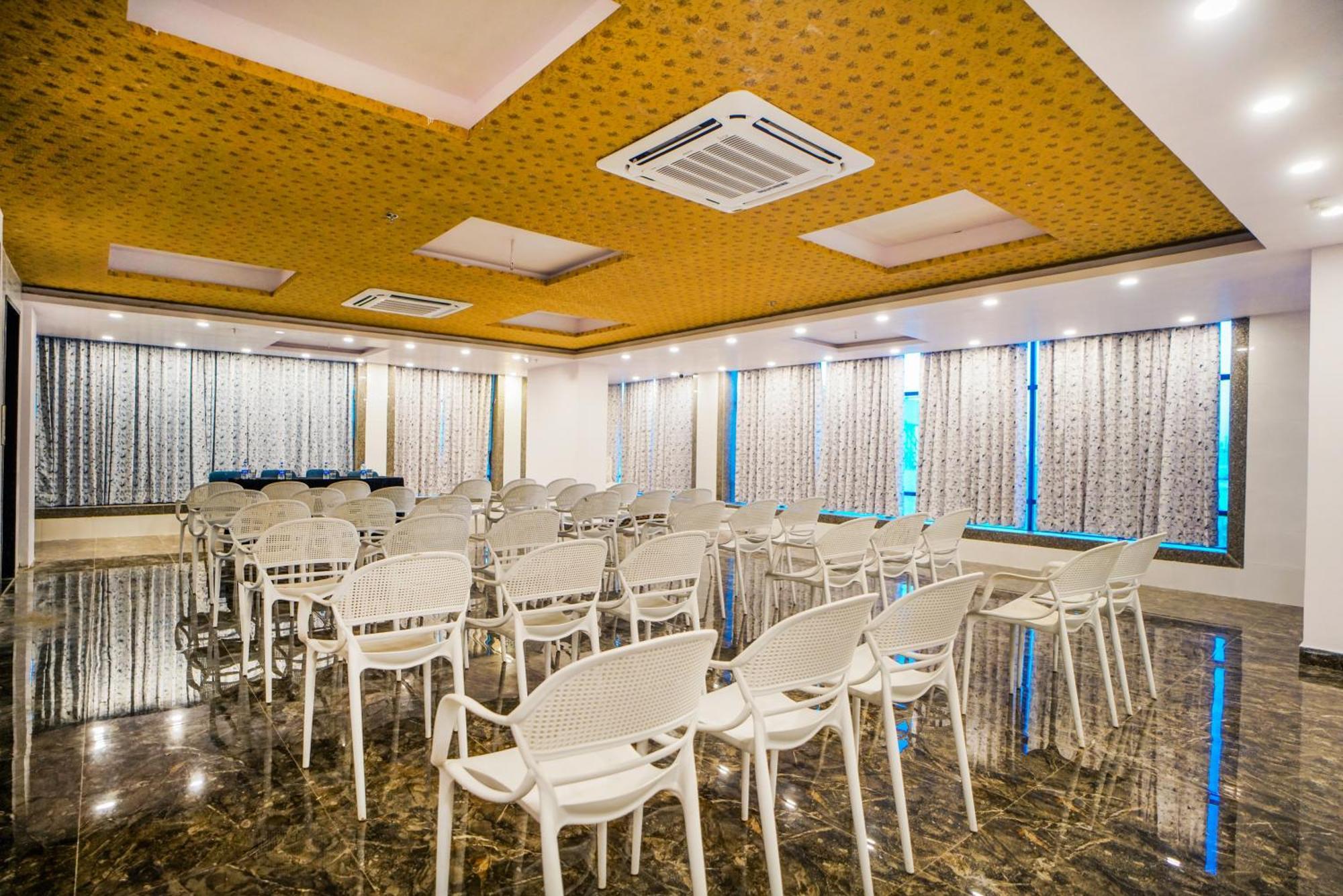 Pax Hotel Grand Blue 3 Min Walk From Udaipur City Railway Station Luaran gambar