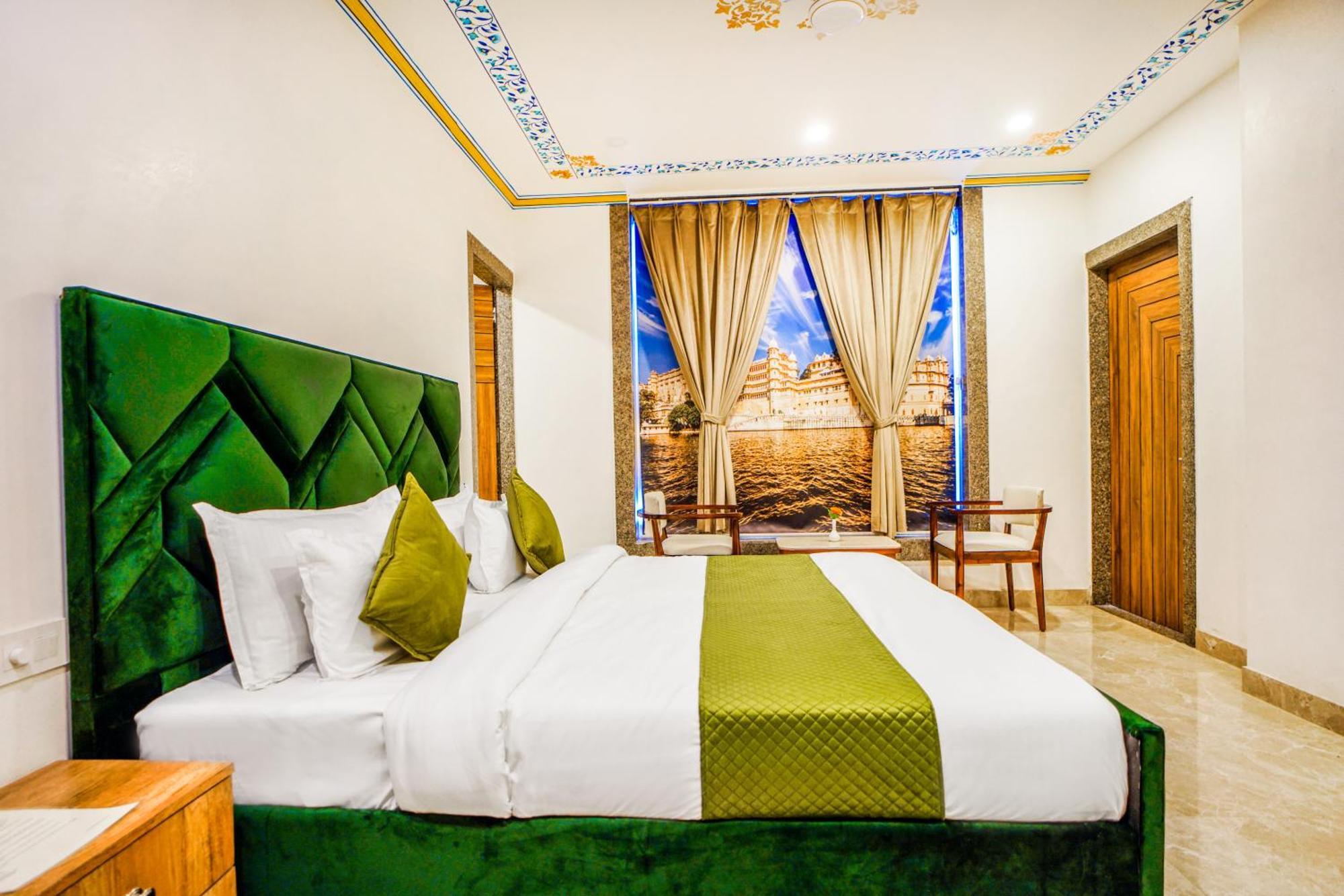 Pax Hotel Grand Blue 3 Min Walk From Udaipur City Railway Station Luaran gambar